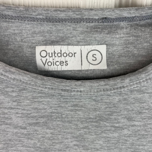 Outdoor Voices Long Sleeve Top Gray Soft Thumbholes Size Small - Picture 2 of 3